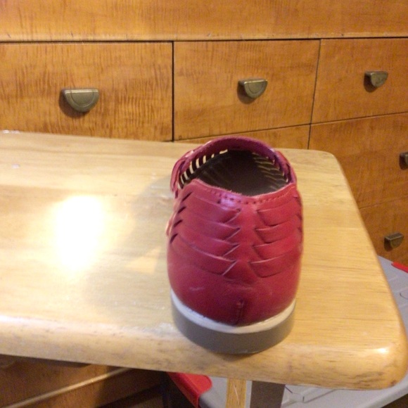 Shoes - Picture 2 of 5